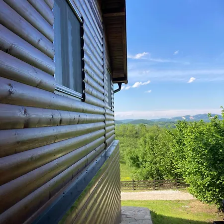 Brvnara Leska شقة